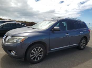  Salvage Nissan Pathfinder