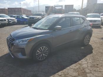  Salvage Nissan Kicks