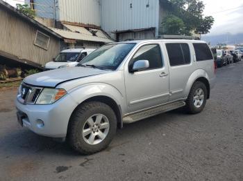  Salvage Nissan Pathfinder