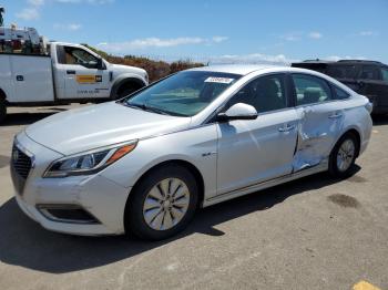  Salvage Hyundai SONATA