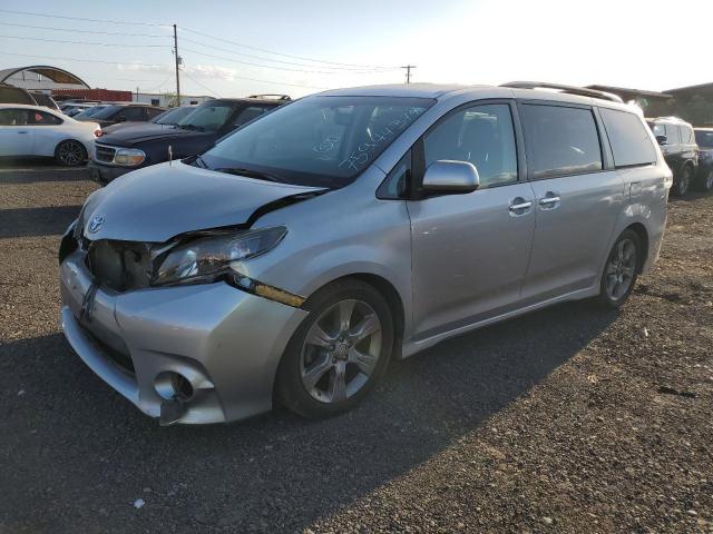  Salvage Toyota Sienna