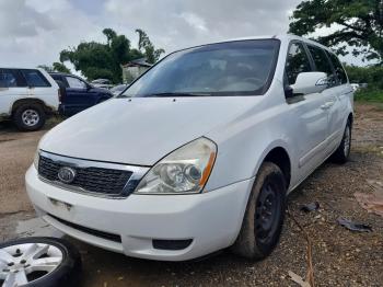  Salvage Kia Sedona