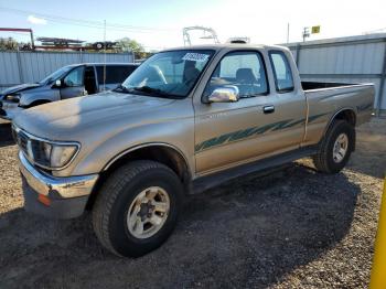  Salvage Toyota Tacoma