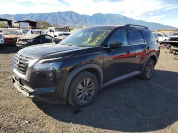  Salvage Nissan Pathfinder