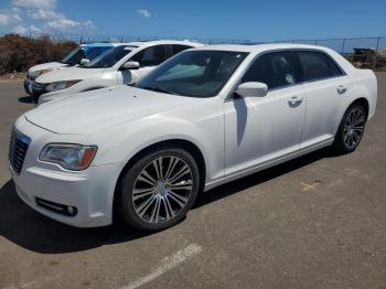  Salvage Chrysler 300