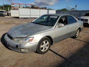  Salvage Lexus Es