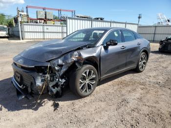  Salvage Toyota Crown Xle