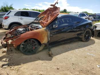  Salvage Hyundai Genesis