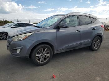  Salvage Hyundai TUCSON