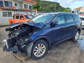  Salvage Kia Sorento