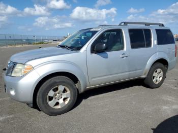  Salvage Nissan Pathfinder