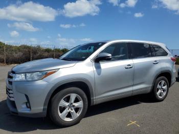  Salvage Toyota Highlander