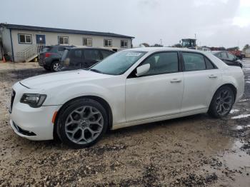  Salvage Chrysler 300