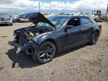  Salvage Chrysler 300
