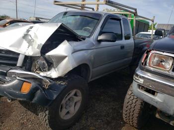  Salvage Toyota Tacoma