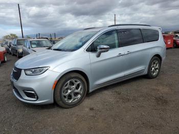  Salvage Chrysler Pacifica