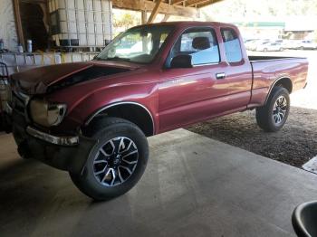  Salvage Toyota Tacoma