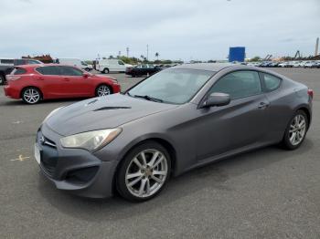  Salvage Hyundai Genesis