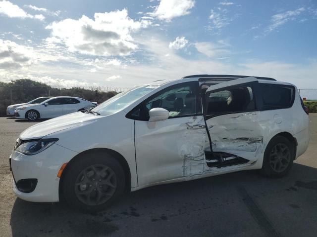  Salvage Chrysler Pacifica