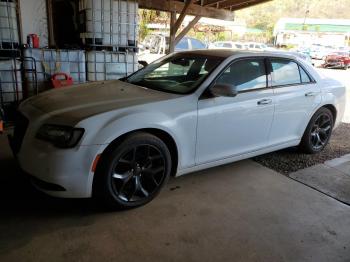  Salvage Chrysler 300