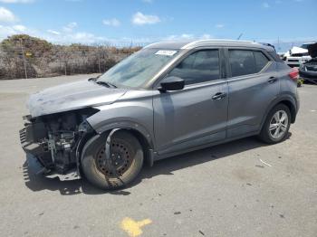  Salvage Nissan Kicks