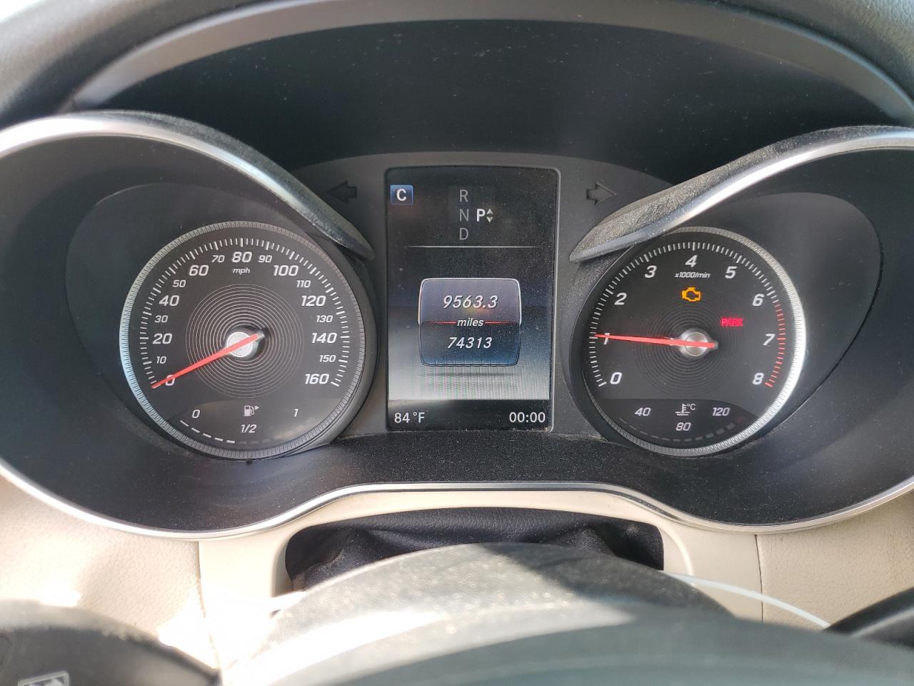 Mercedes-Benz GLC 300 Image 10