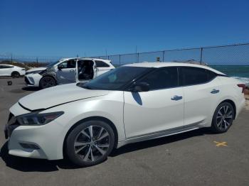  Salvage Nissan Maxima