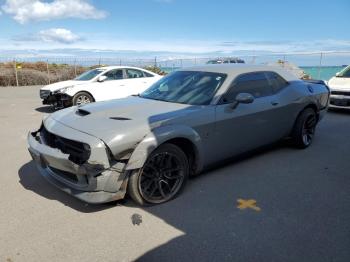  Salvage Dodge Challenger
