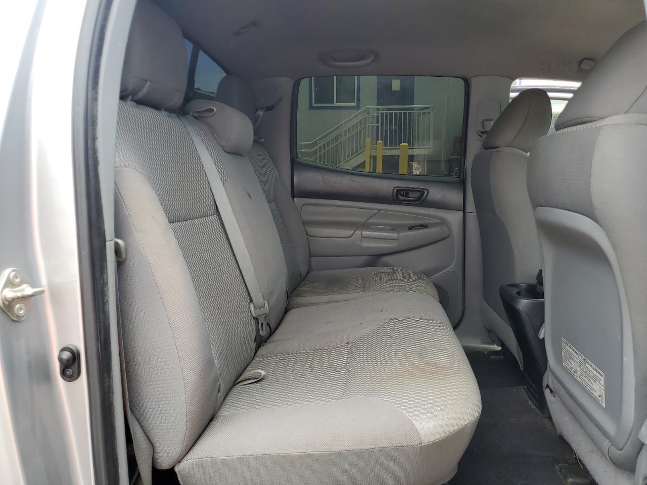 Toyota Tacoma Double Cab Prerunner Image 11