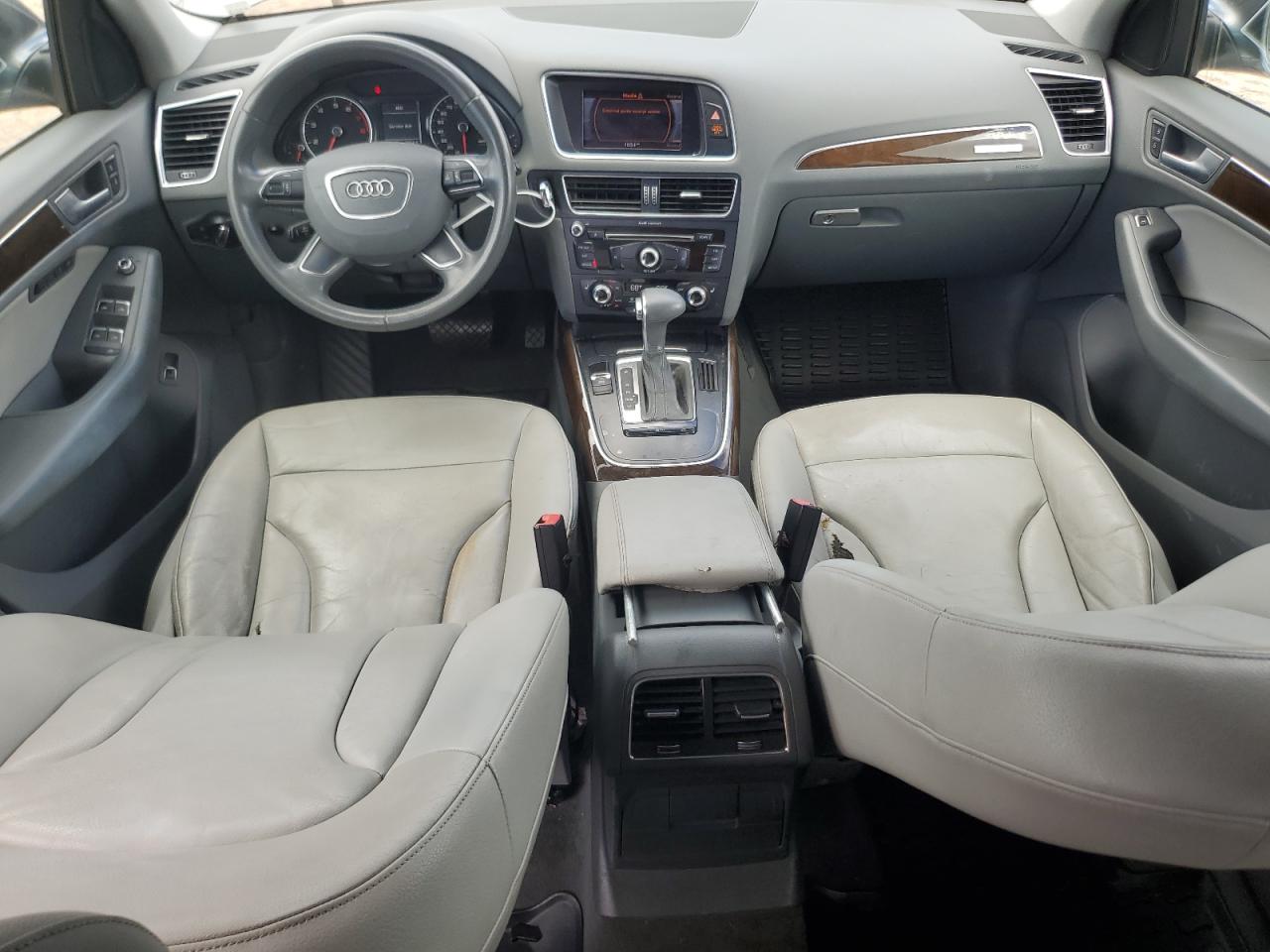 Audi Q5 Premium Plus Image 2