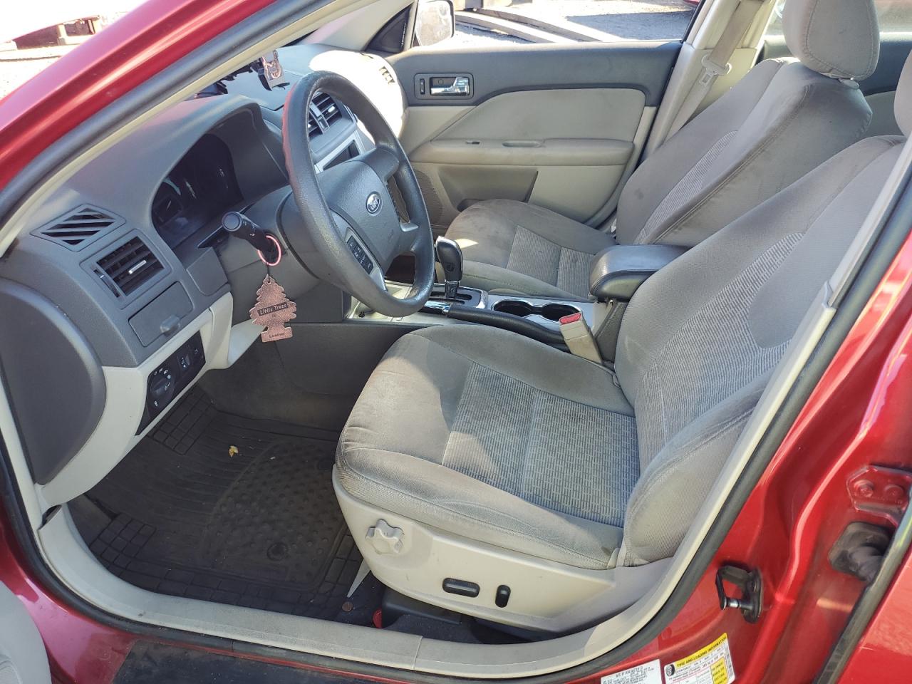 Ford Fusion Se Image 6