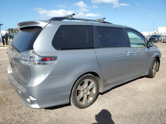 Toyota Sienna Sport Image 6
