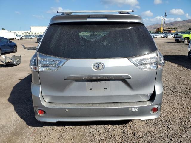 Toyota Sienna Sport Image 7