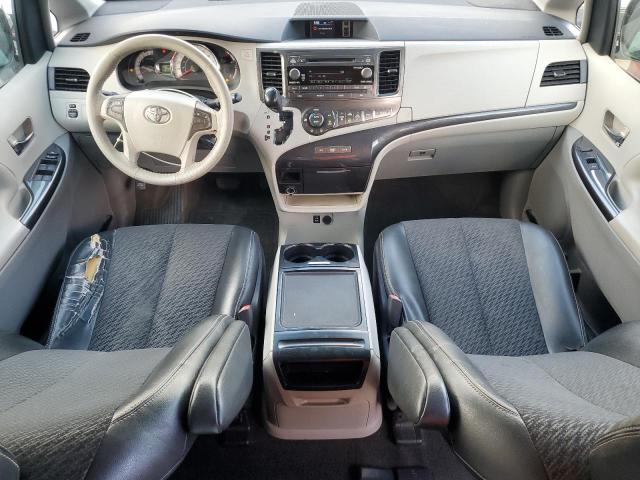 Toyota Sienna Sport Image 12