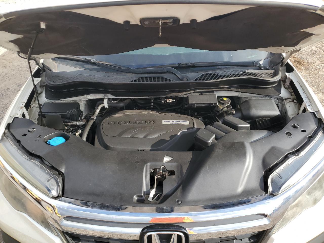 Honda Ridgeline Sport Image 9