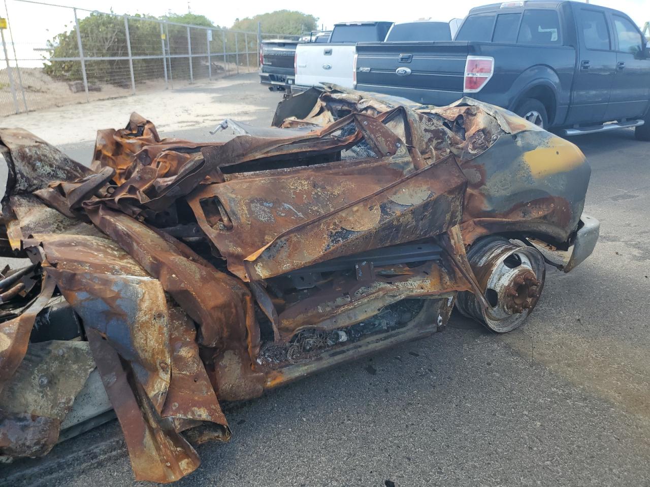 GMC Savana Cutaway G3500 Image 8