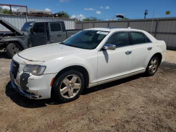  Salvage Chrysler 300