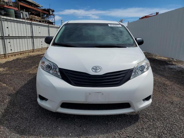 Toyota Sienna Image 10