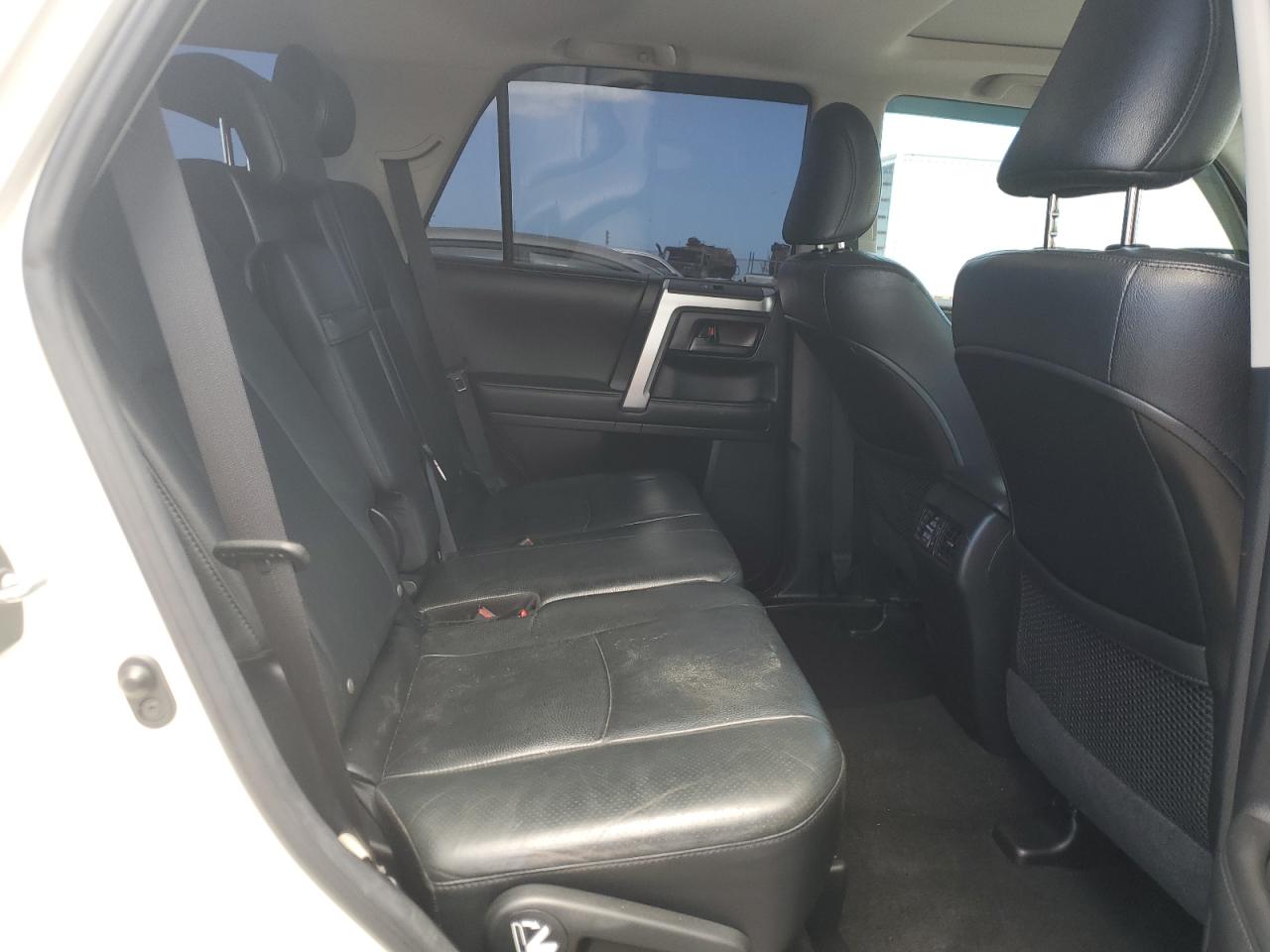 Toyota 4Runner Sr5 Image 8