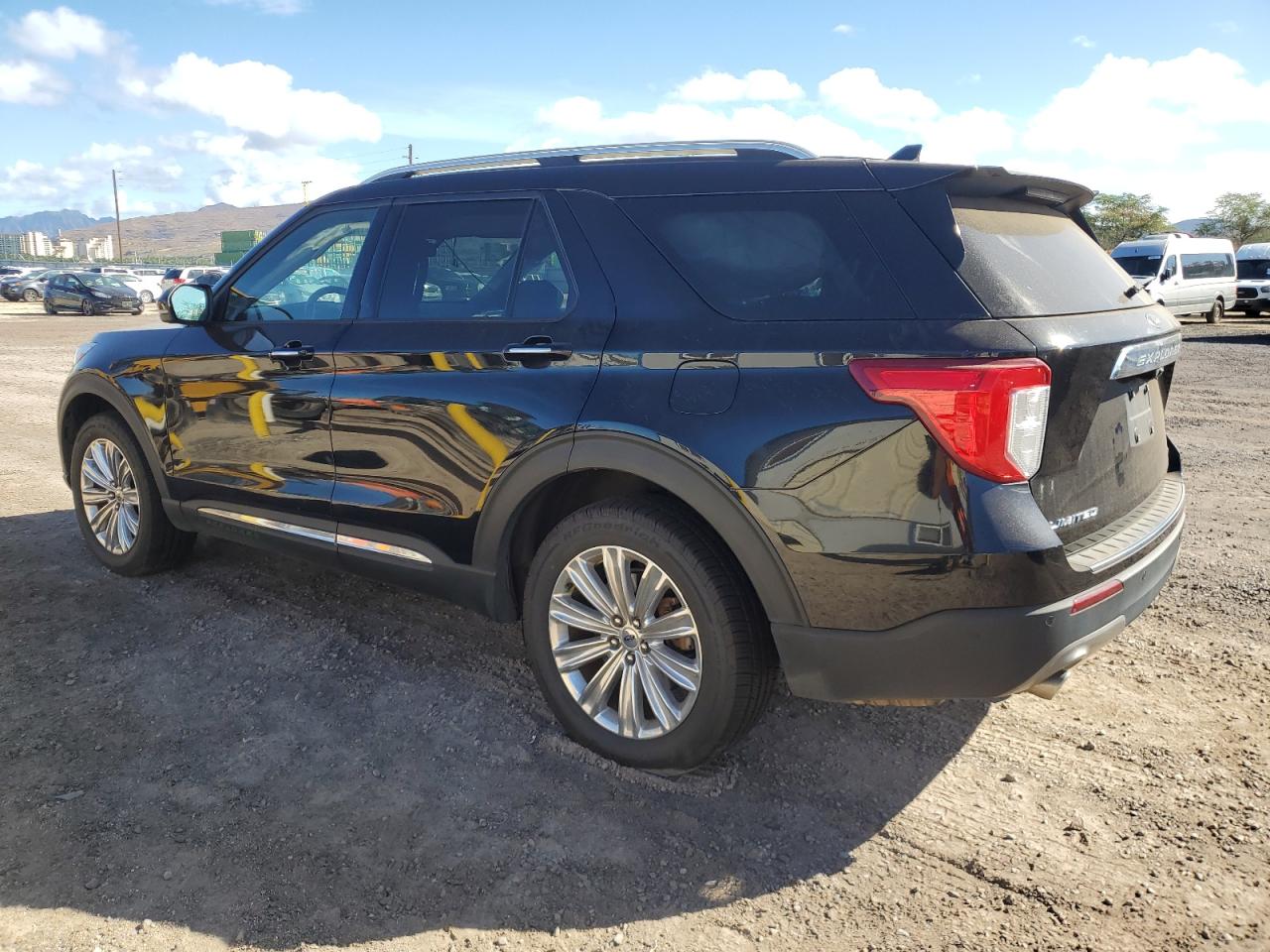 Ford Explorer Limited Image 10