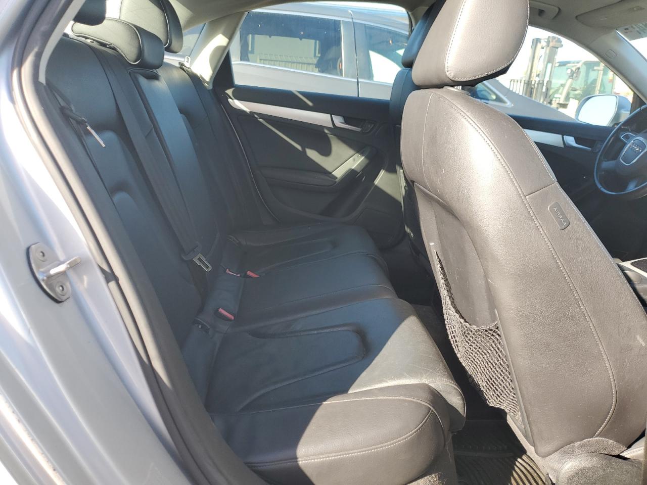 Audi A4 Premium Image 9