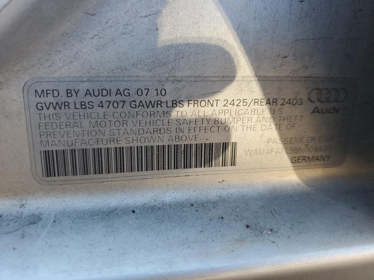 Audi A4 Premium Image 11