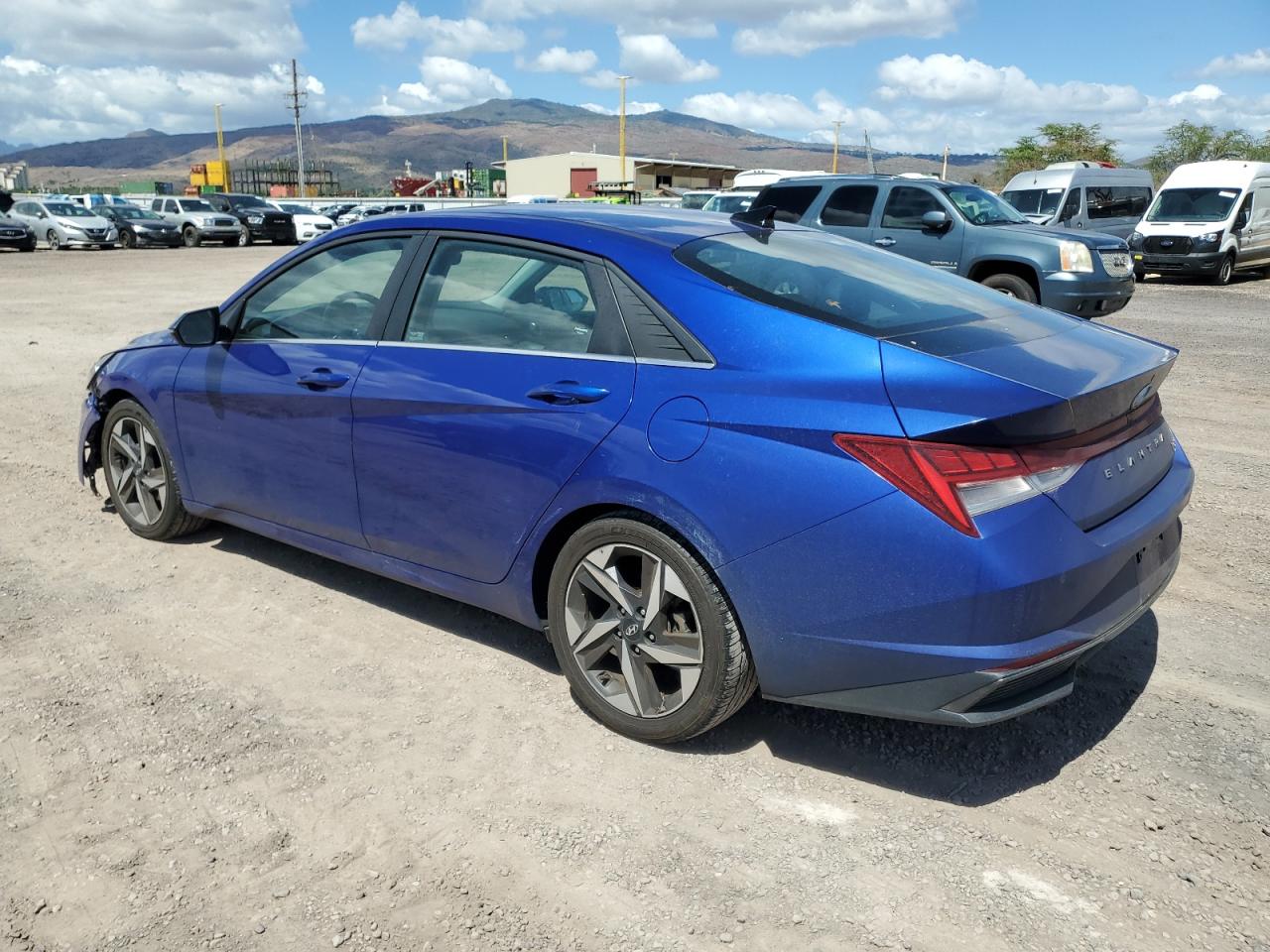 Hyundai ELANTRA Limited Image 12