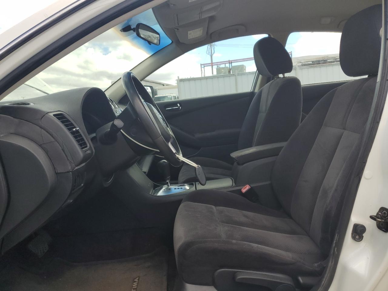 Nissan Altima 2.5 Image 7