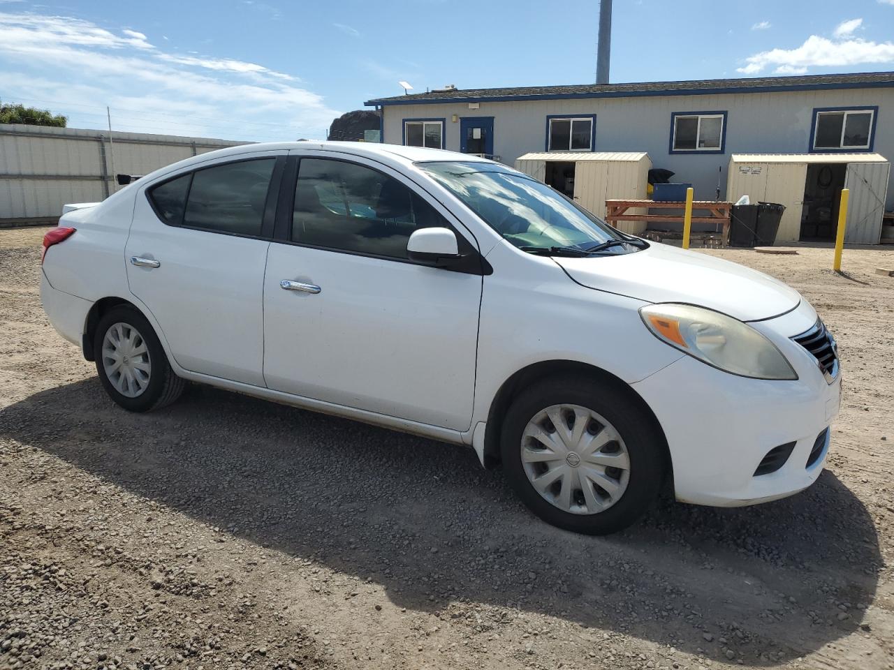 Nissan Versa S Image 2