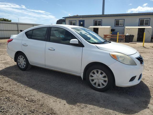 Nissan Versa S Image 2