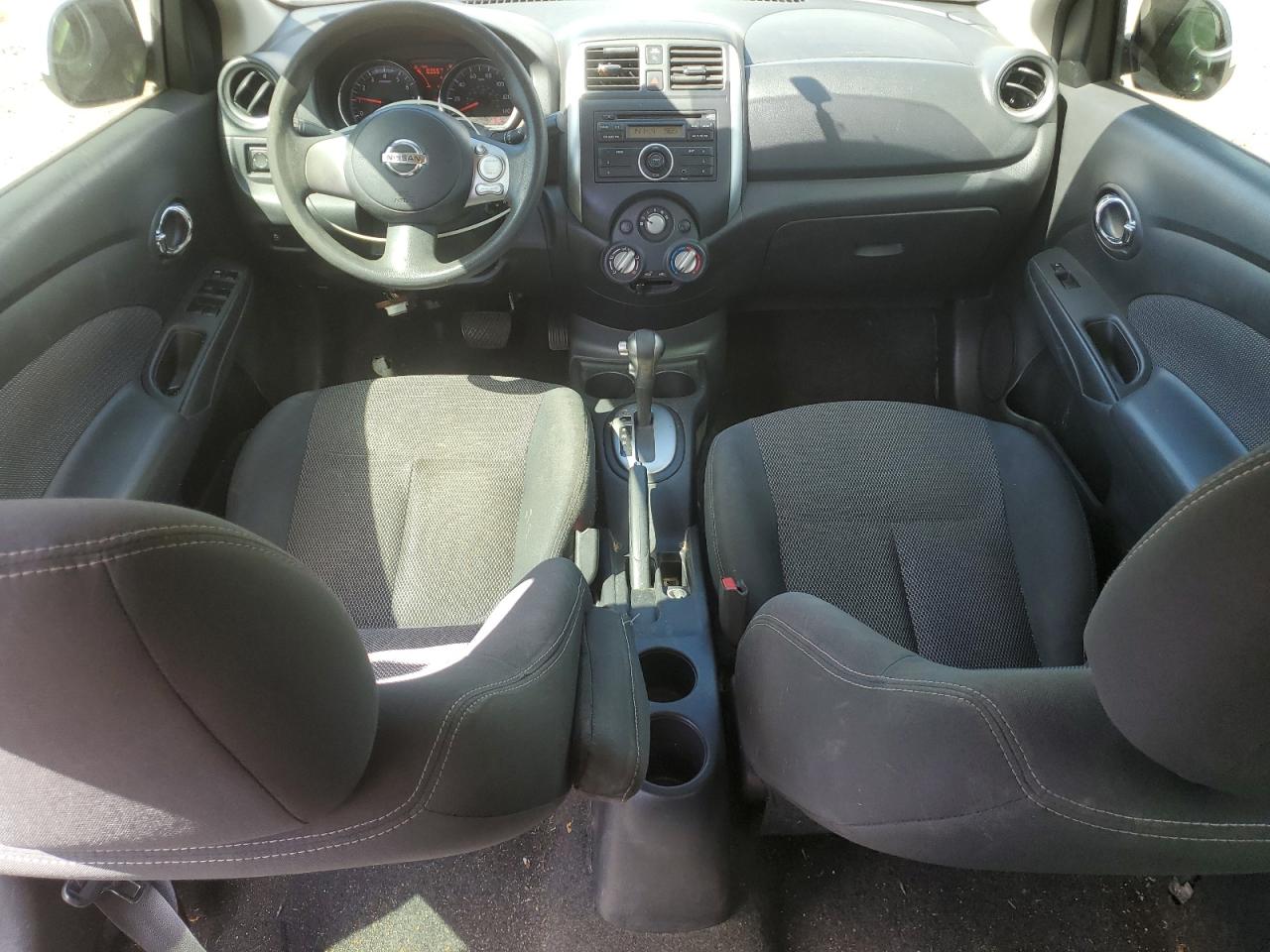 Nissan Versa S Image 12