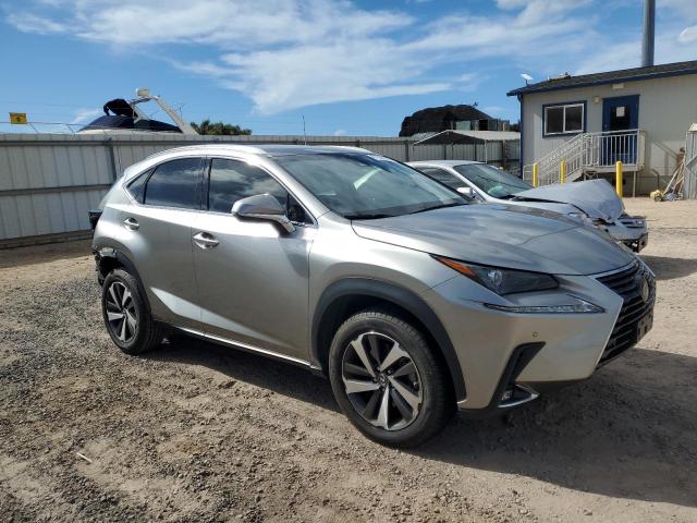 Lexus NX 300 Base Image 6