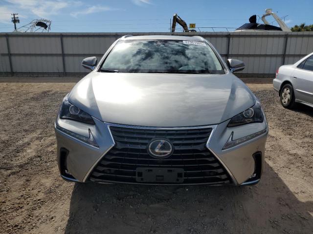 Lexus NX 300 Base Image 4