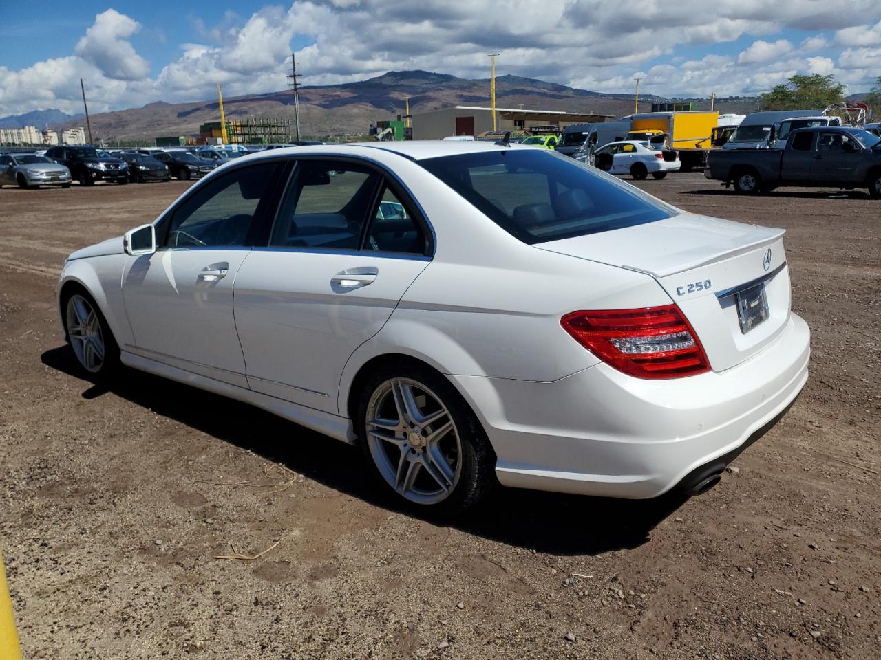 Mercedes-Benz C-Class 250 Image 12